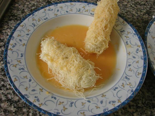 Cevizli Kadayıf Dolması - Yapılışı (7/12) 