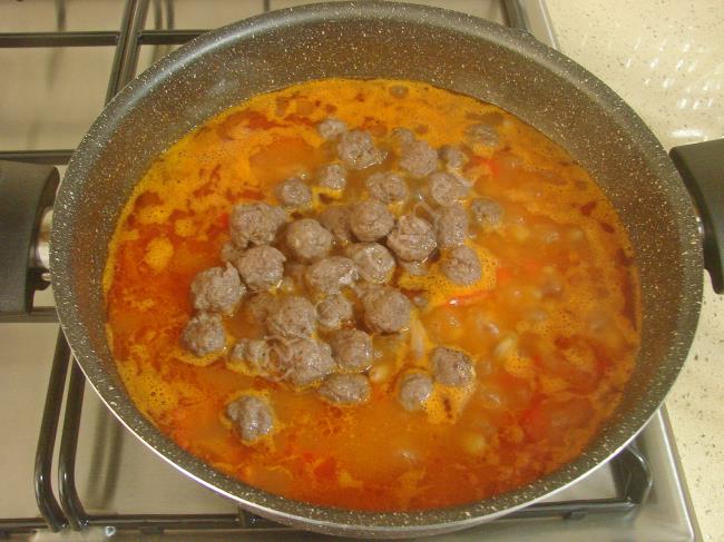 Köfteli Barbunya Yemeği - Yapılışı (12/16) 