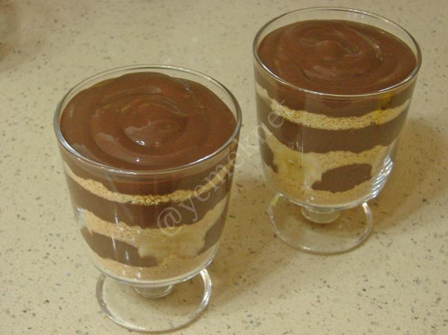 Muzlu Bisküvili Puding - Yapılışı (10/12) 