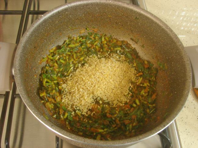 Nohutlu Semizotu Çorbası - Yapılışı (6/12) 