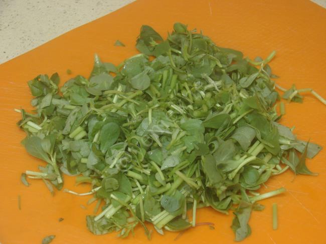 Pirpirim Salatası - Yapılışı (2/8) 