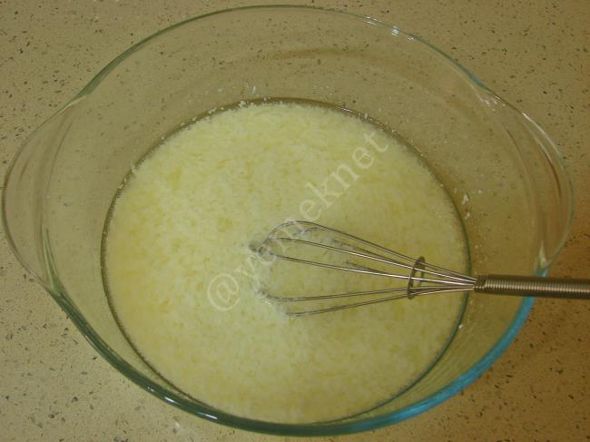 Sıvı Yağlı Mayasız Poğaça - Yapılışı (3/12) 