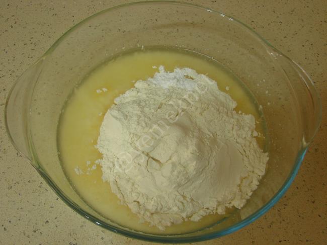 Sıvı Yağlı Mayasız Poğaça - Yapılışı (4/12) 