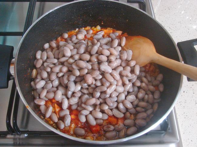 Taze Barbunya Yemeği - Yapılışı (7/12) 