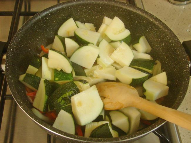 Zeytinyağlı Girit Kabağı - Yapılışı (6/12) 