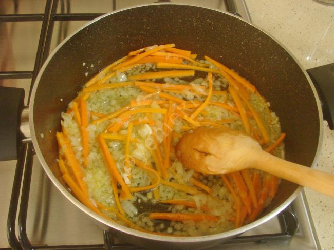 Tavuklu Arpa Şehriye Pilavı - Yapılışı (3/12) 