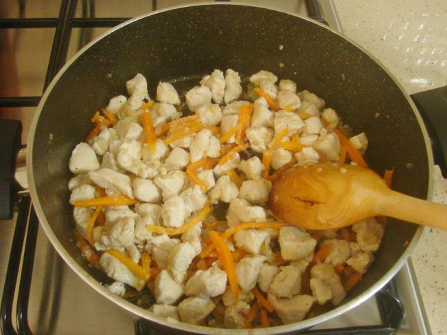 Tavuklu Arpa Şehriye Pilavı - Yapılışı (5/12) 