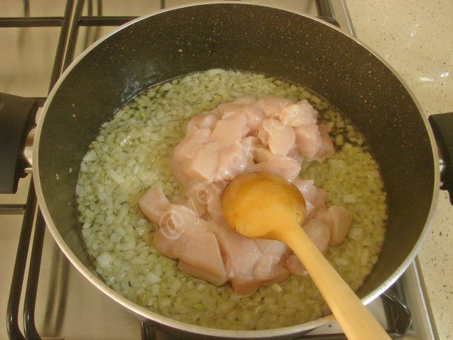 Tavuklu Taze Fasulye - Yapılışı (3/12) 