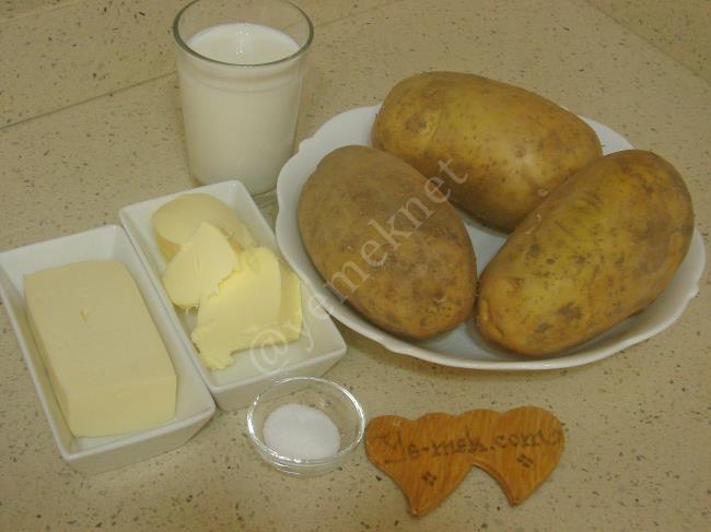 Fırında Kaşarlı Patates Püresi - Yapılışı (1/12) 