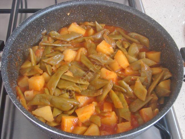 Patatesli Taze Fasulye - Yapılışı (10/12) 