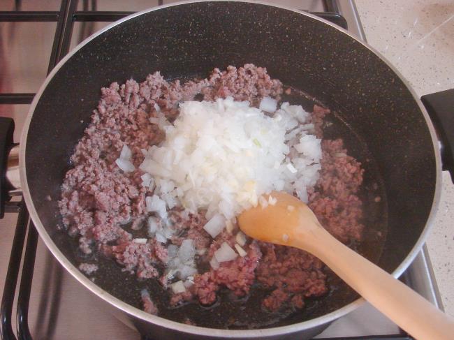 Sulu Patates Yemeği - Yapılışı (3/8) 