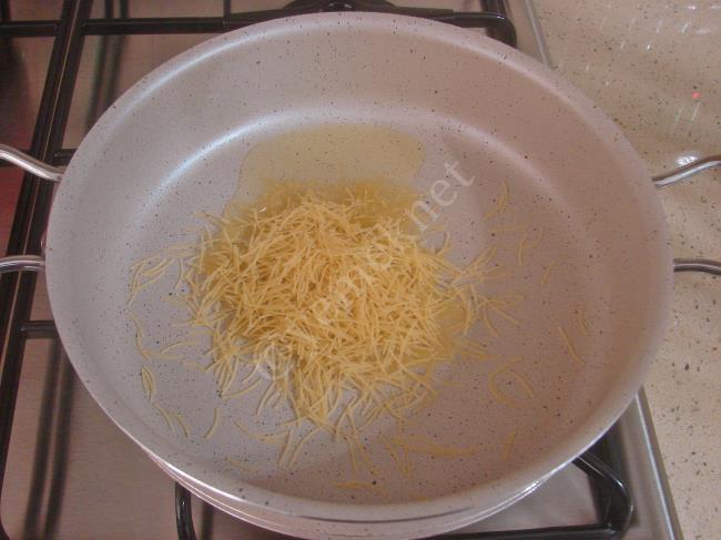 Kuskus Pilavı - Yapılışı (2/12) 