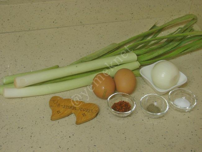 Yumurtalı Pırasa - Yapılışı (1/8) 