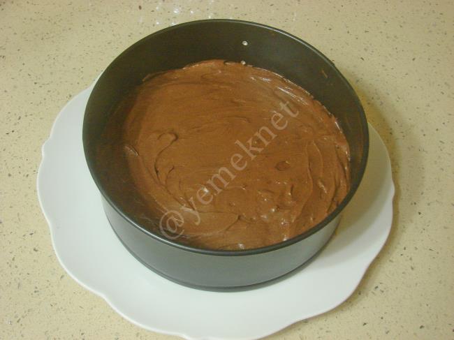 Çikolatalı Mousse Pasta - Yapılışı (17/20) 