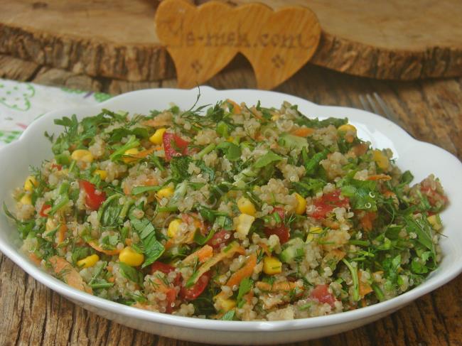 Yedikçe Yedirten Çok Güzel Bir Salata : Kinoa Salatası