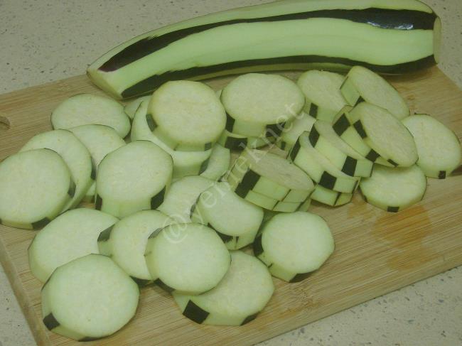 Patlıcan Kızartması - Yapılışı (2/12) 