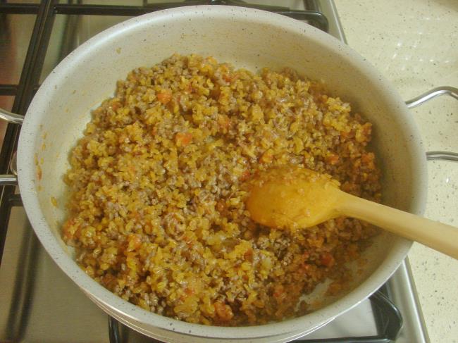 Kıymalı Bulgur Pilavı - Yapılışı (6/12) 