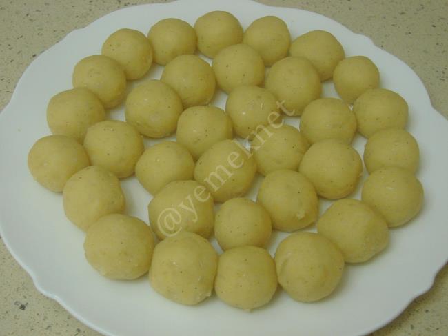 Patates Borani - Yapılışı (9/16) 