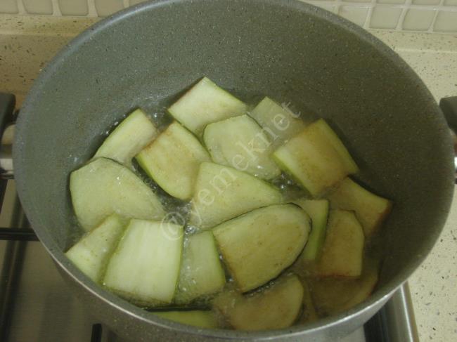 Patlıcan Çığırtma - Yapılışı (3/12) 