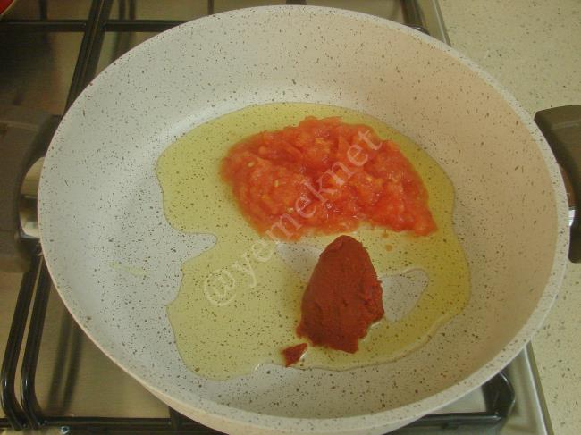 Pirinçli Pırasa Yemeği - Yapılışı (3/12) 