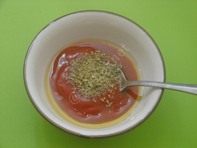 Porsiyonluk Ekmek Pizzası - Yapılışı (2/12) 