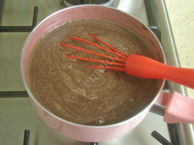 Browni Tadında Islak Kek - Yapılışı (9/16) 