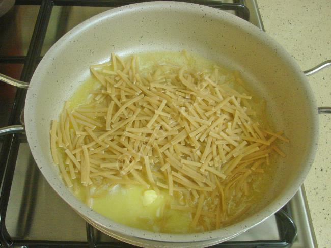 Erişte Pilavı - Yapılışı (2/8) 