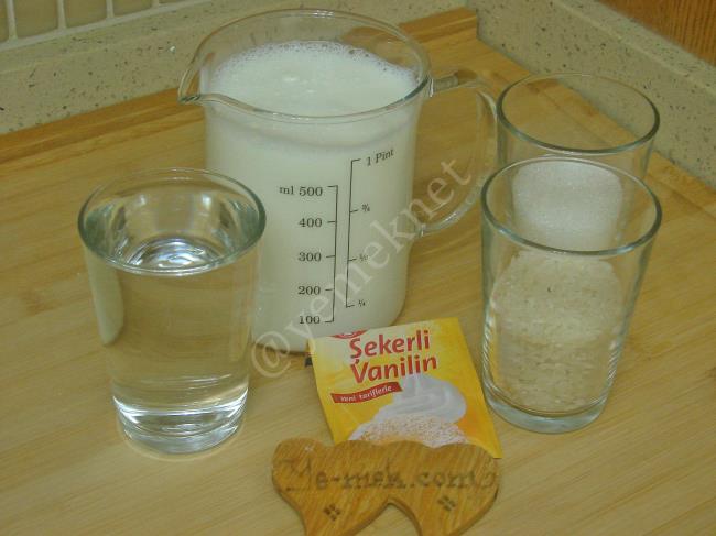 Nişastasız Sütlaç Nasıl Yapılır? (1/12) Resimli Yemek Tarifleri