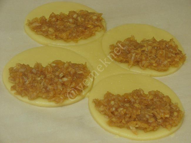 Pastane Usulü Elmalı Kurabiye - Yapılışı (11/20) 