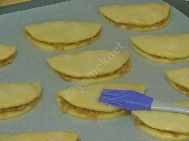 Pastane Usulü Elmalı Kurabiye - Yapılışı (13/20) 