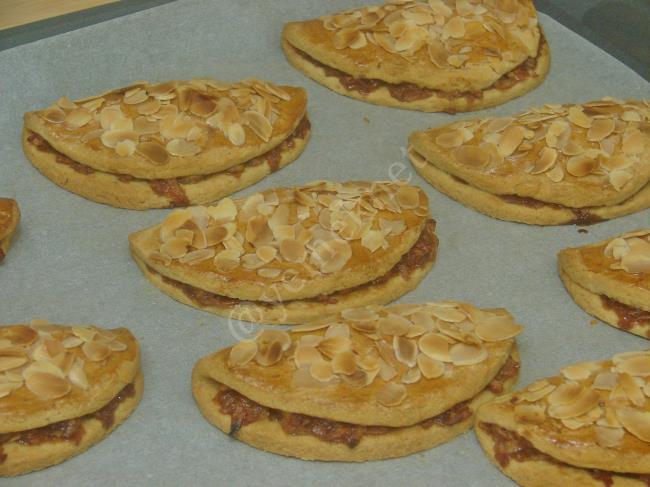 Pastane Usulü Elmalı Kurabiye - Yapılışı (16/20) 