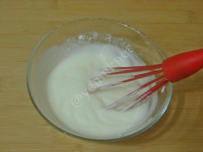 Yoğurtlu Pazı Kavurması - Yapılışı (6/8) 