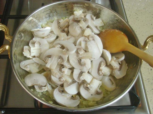 Yumurtalı Mantar - Yapılışı (3/8) 