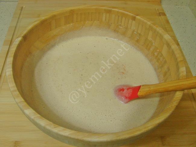 Cevizli Havuçlu Kek - Yapılışı (8/12) 