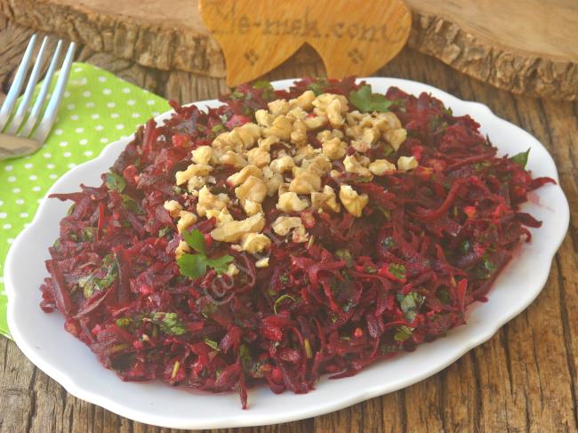 cig pancar salatasi tarifi nasil yapilir resimli yemek tarifleri