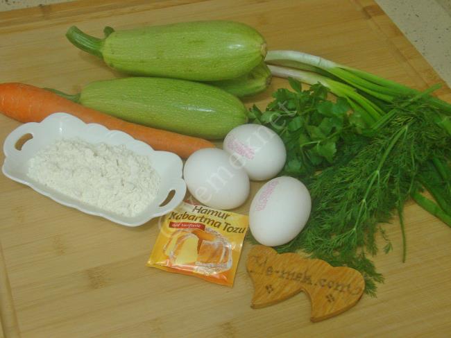 Havuçlu Kabak Mücver - Yapılışı (1/12) 