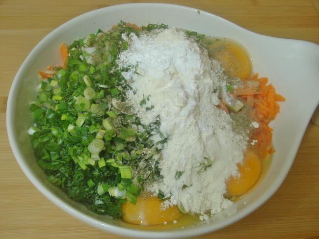 Havuçlu Kabak Mücver - Yapılışı (6/12) 