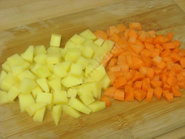 Havuçlu Karnabahar Salatası - Yapılışı (2/12) 