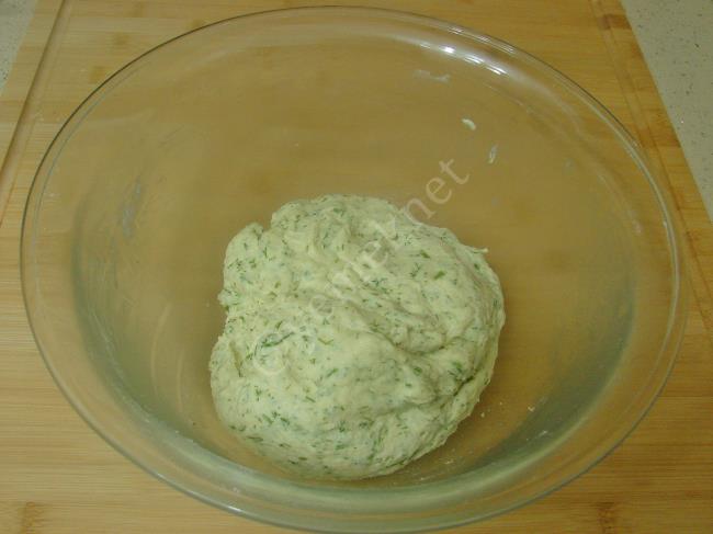 Mayasız Peynirli Dereotlu Poğaça - Yapılışı (5/12) 