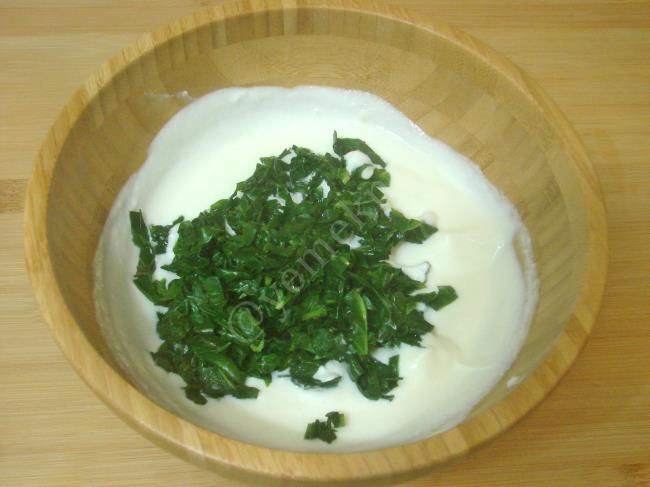 Pazılı Cacık - Yapılışı (7/12) 