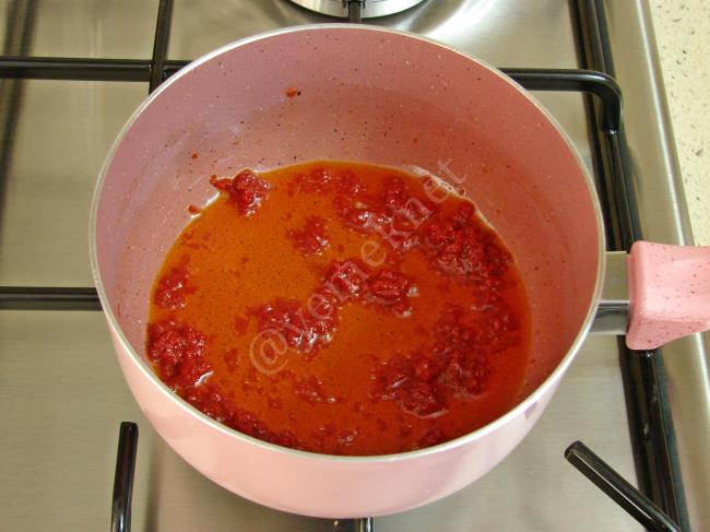 Buzluktan Çıkan Dolmalık Biber İle Biber Dolması - Yapılışı (6/16) 