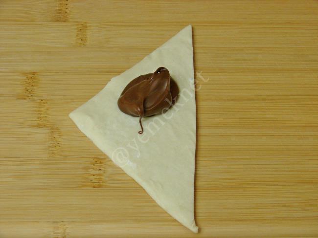 Çikolatalı Milföy - Yapılışı (4/12) 