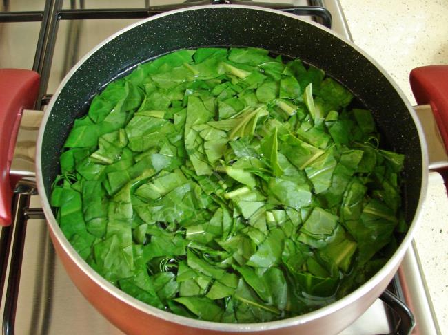 Havuçlu Pazı Salatası - Yapılışı (3/12) 