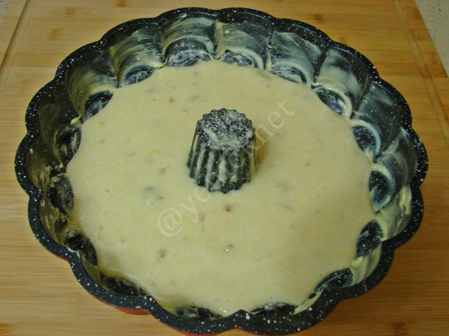 İrmikli Kek - Yapılışı (7/12) 