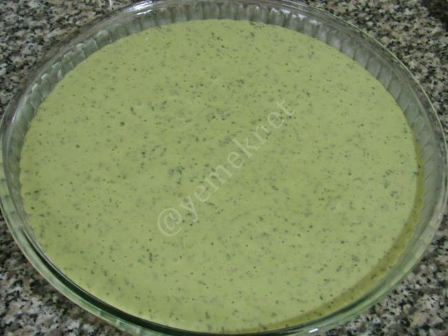 Ispanaklı Pasta - Yapılışı (6/16) 