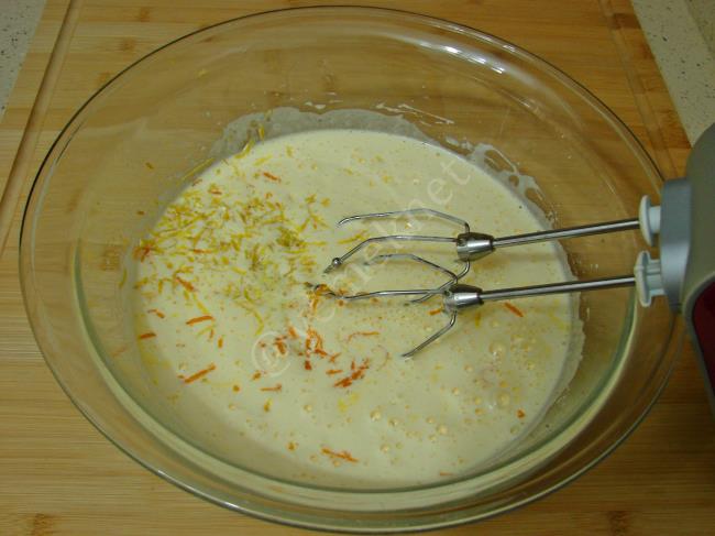Limonlu Portakallı Kek - Yapılışı (4/12) 