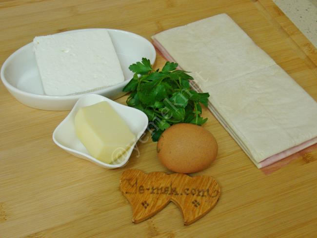 Milföy Böreği - Yapılışı (1/8) 