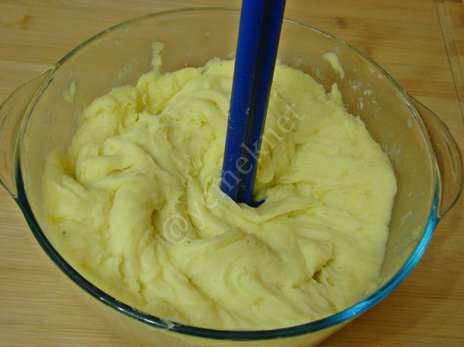 Çoban Böreği - Yapılışı (11/16) 