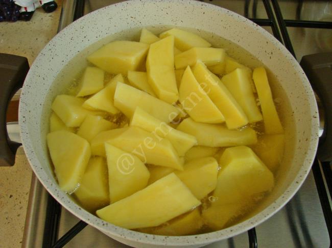 Çoban Böreği - Yapılışı (3/16) 