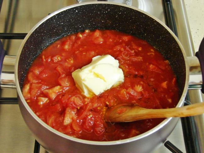 Güveçte Soslu Köfte - Yapılışı (8/16) 